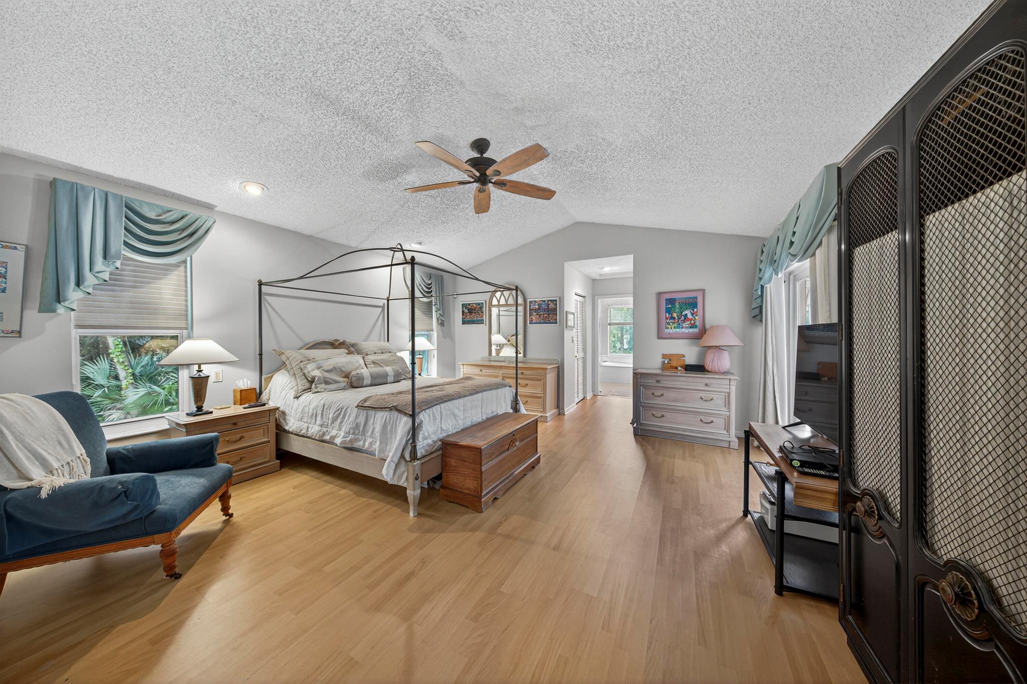 PINE TREE ESTATES - Residential