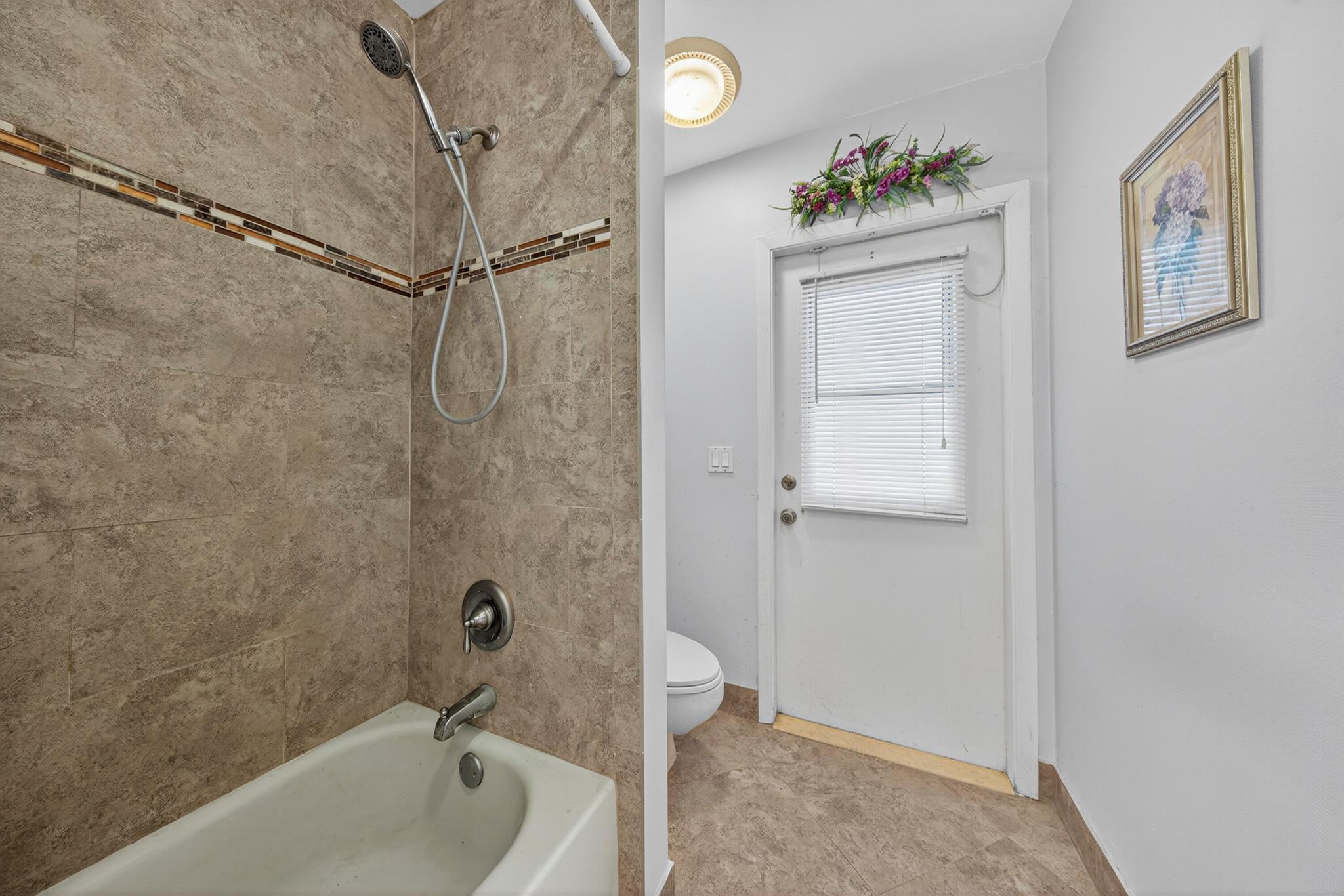 PINE TREE ESTATES - Residential
