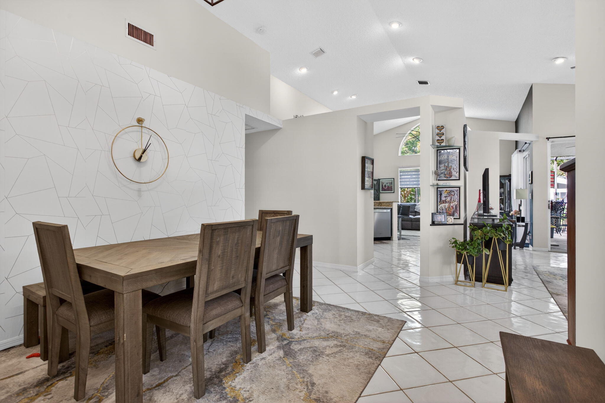 NORTH SPRINGS - Residential