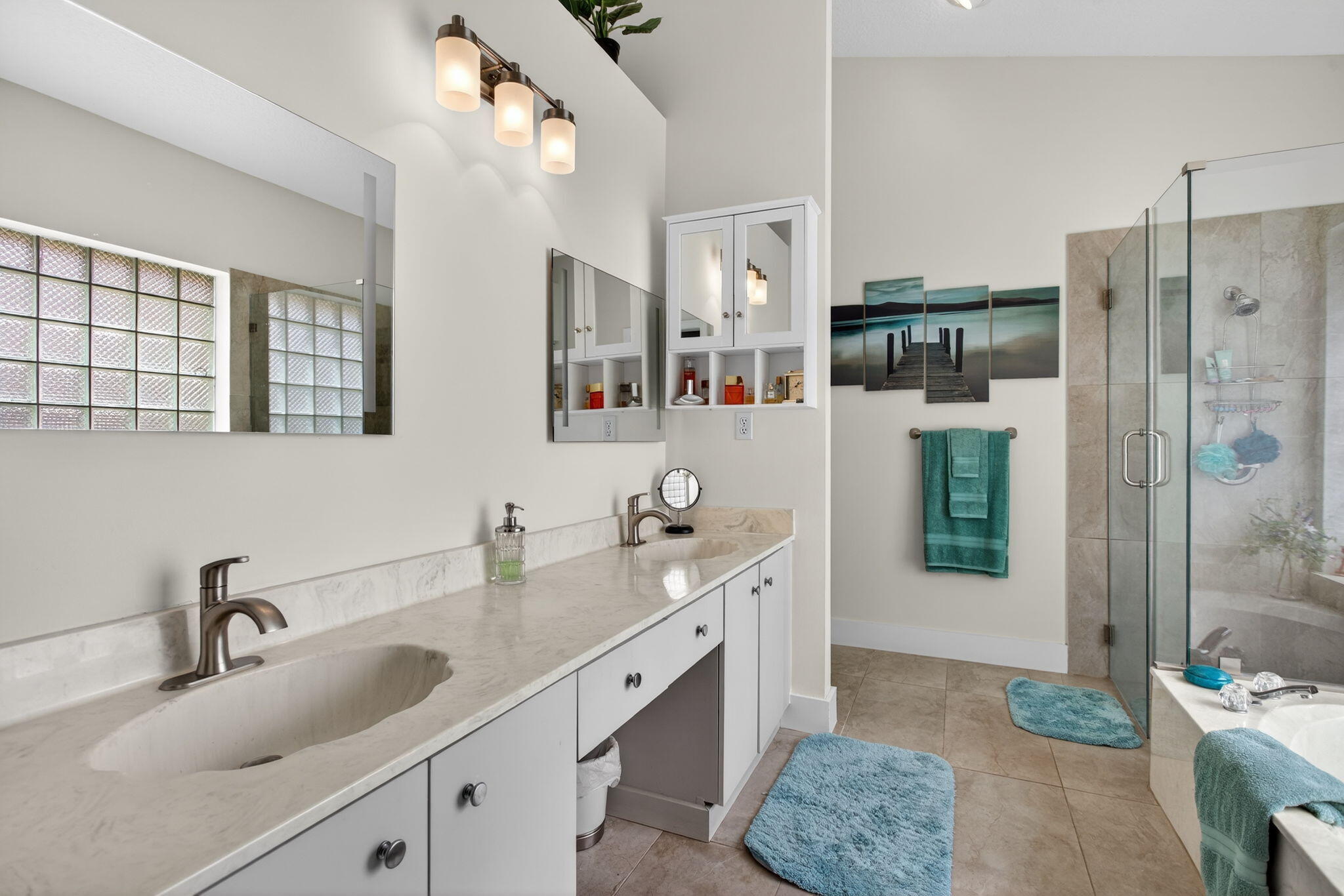 NORTH SPRINGS - Residential