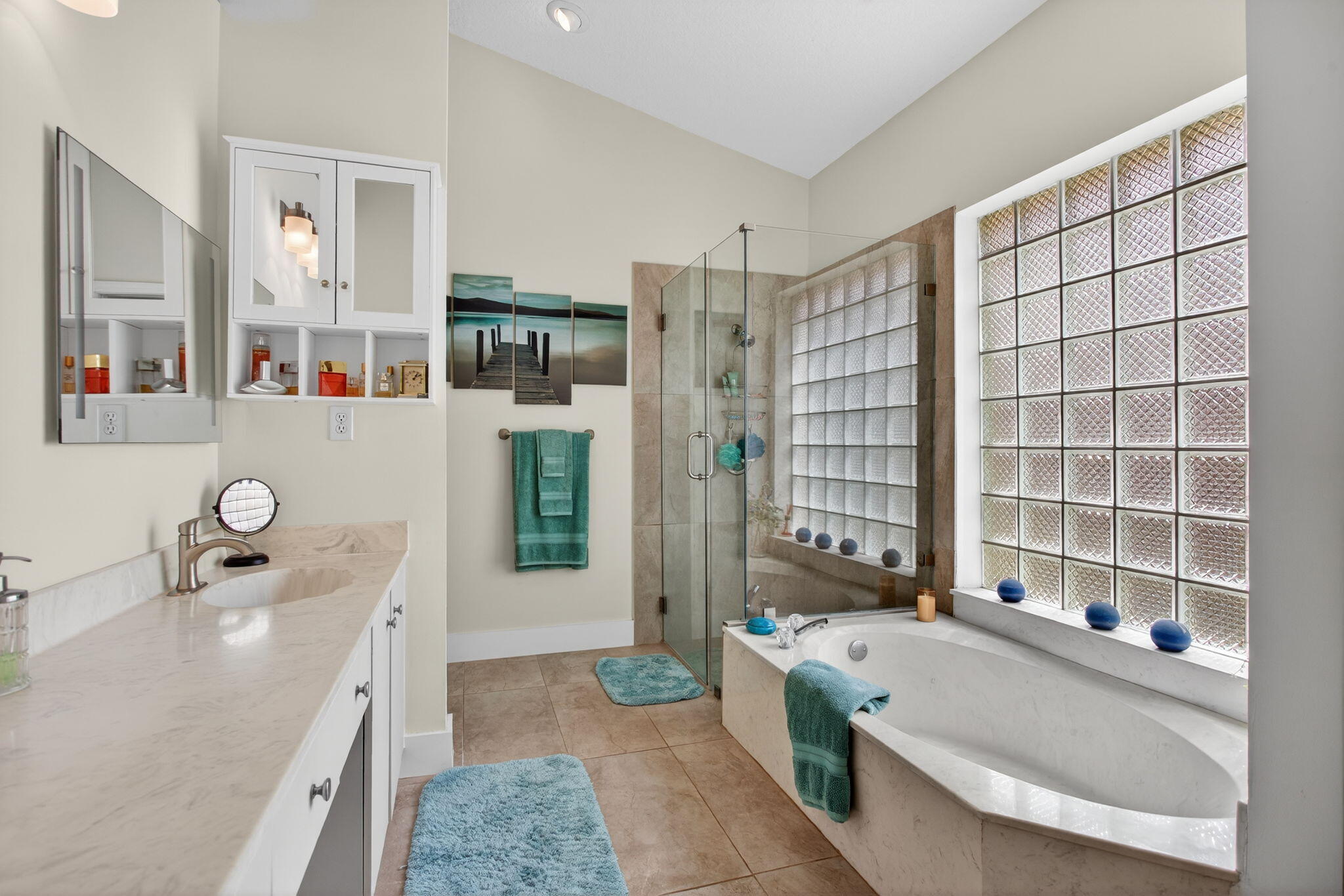 NORTH SPRINGS - Residential