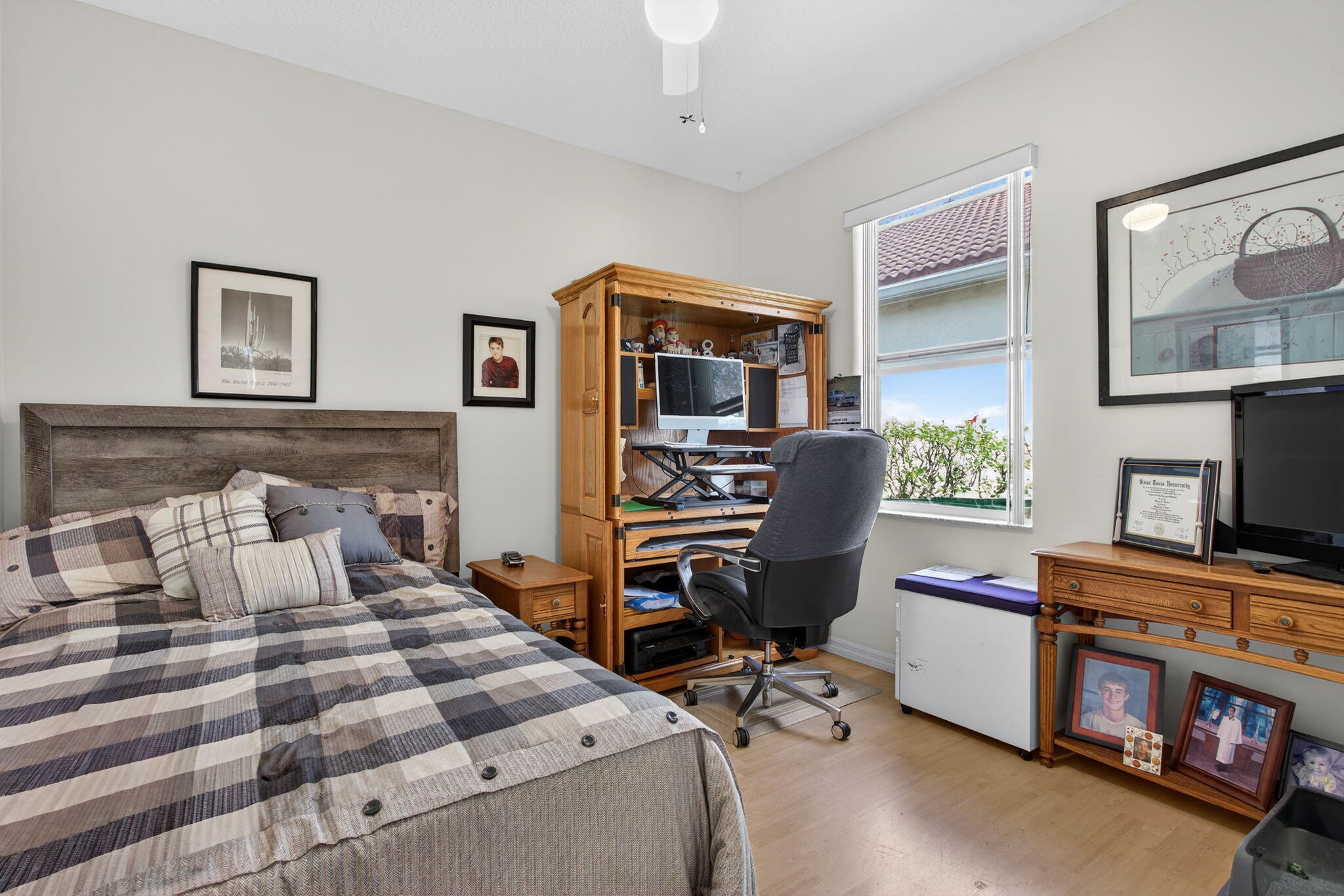 NORTH SPRINGS - Residential