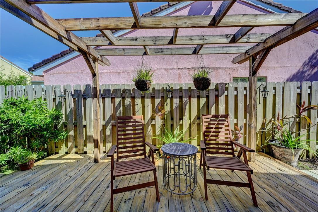 Coral Bay - Residential