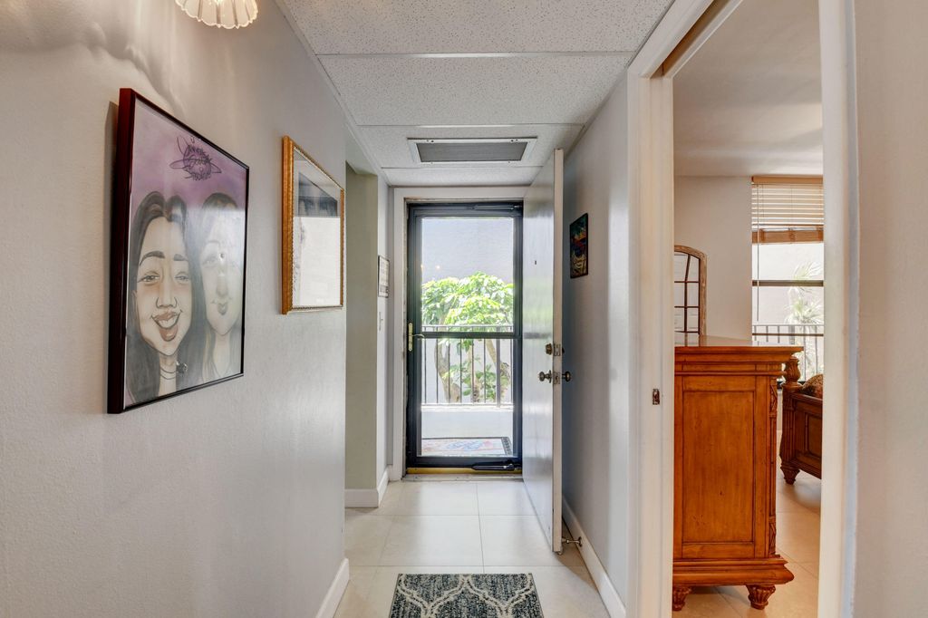 Photo of 19 Royal Palm Way #205, Boca Raton, FL 33432 (MLS # B26003073)