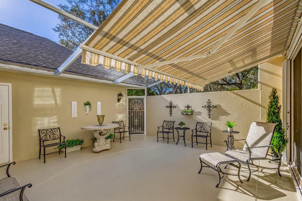 Photo of 220 Grenada Drive, Jupiter, FL 33458 (MLS # R11010781)