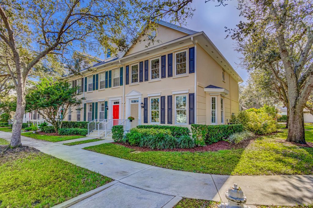 Photo of 220 Grenada Drive, Jupiter, FL 33458 (MLS # R11010781)