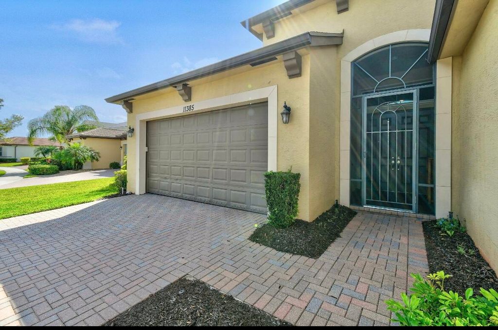 Photo of 11385 SW Fieldstone Way, Port Saint Lucie, FL 34987 (MLS # R10969139)