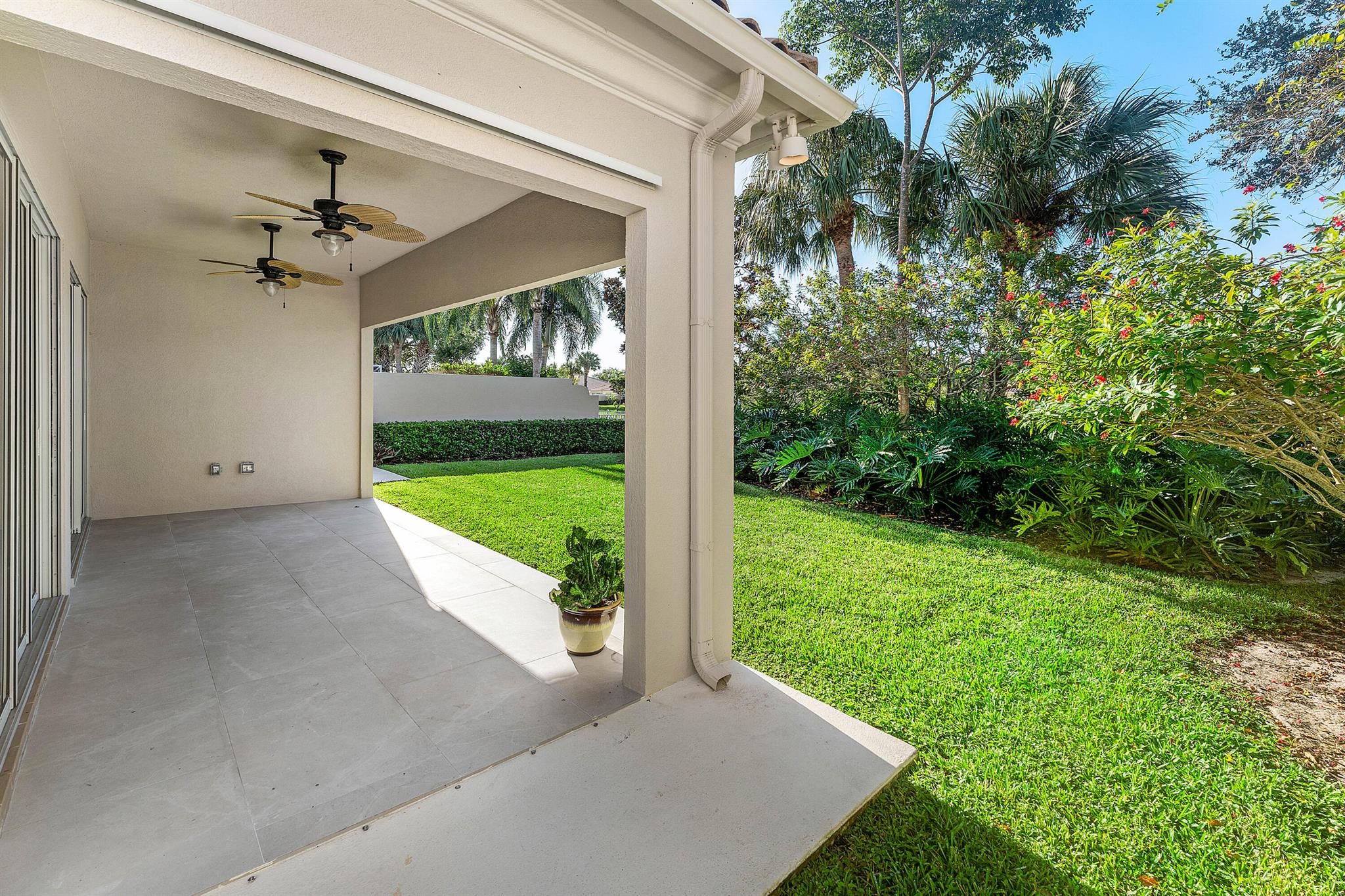 VILLAGEWALK OF WELLINGTON - Residential Lease