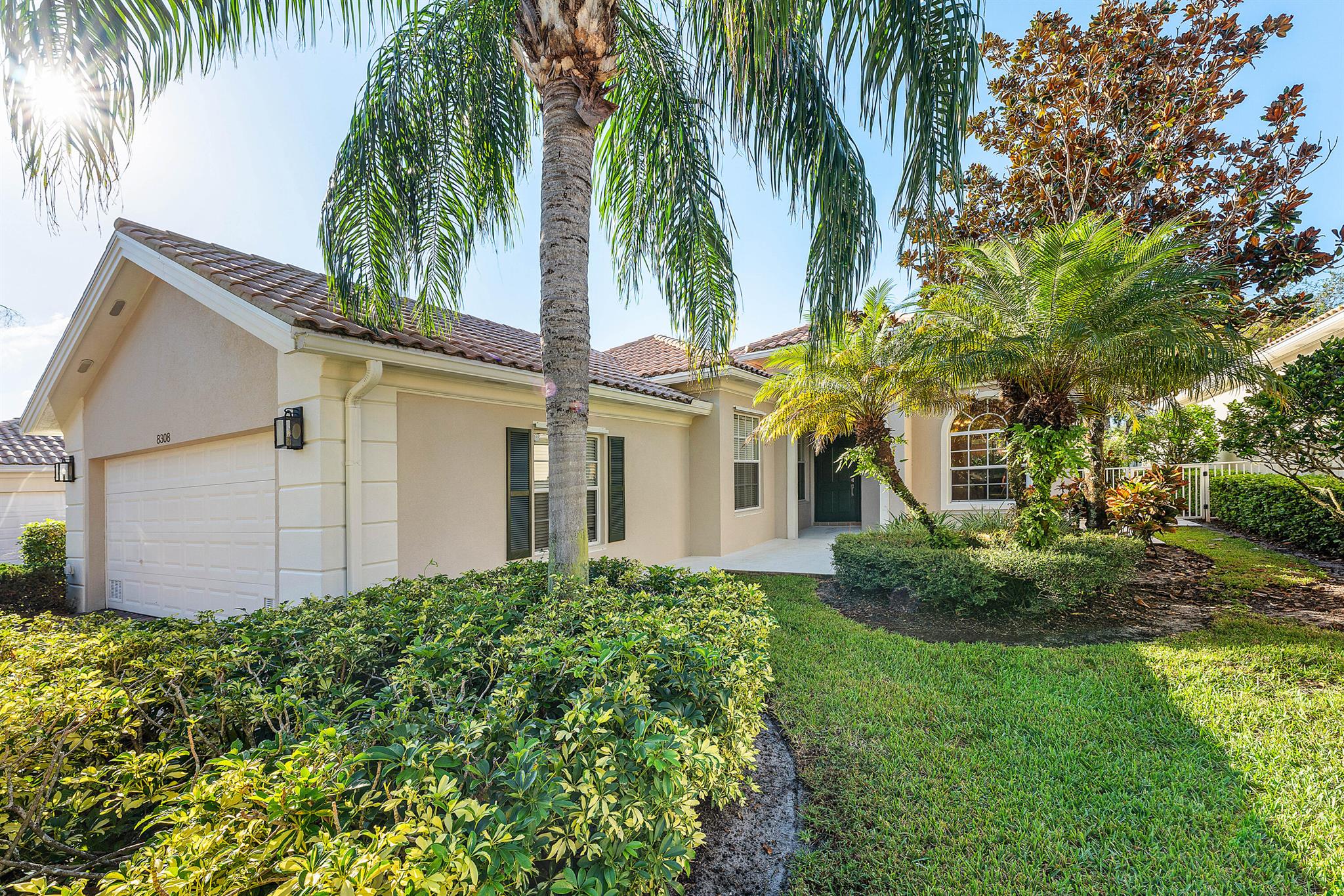 VILLAGEWALK OF WELLINGTON - Residential Lease