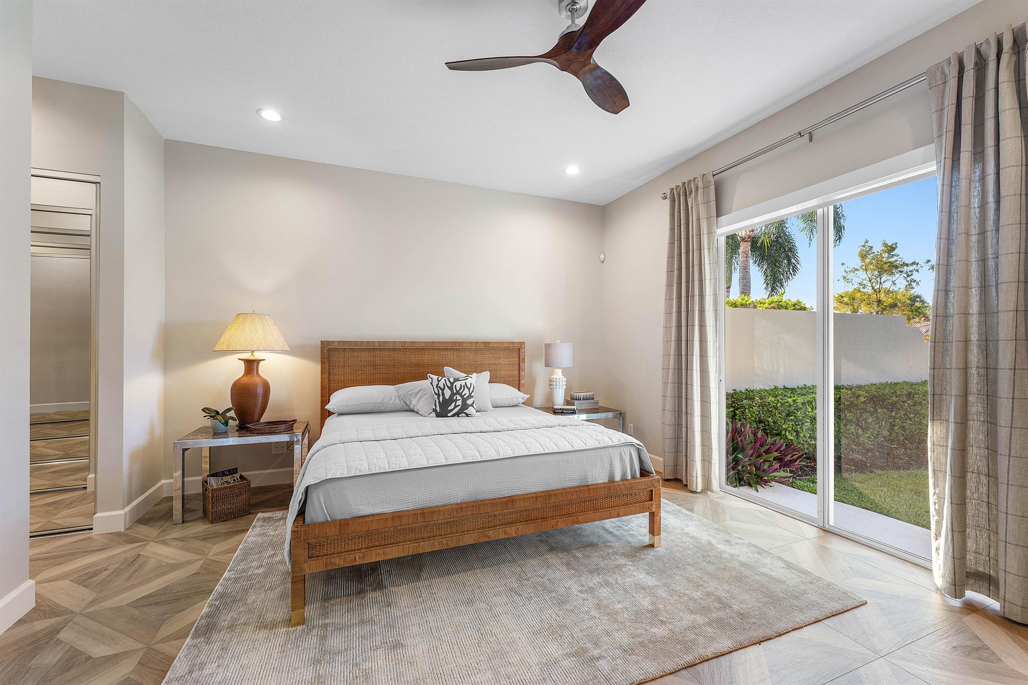 VILLAGEWALK OF WELLINGTON - Residential Lease