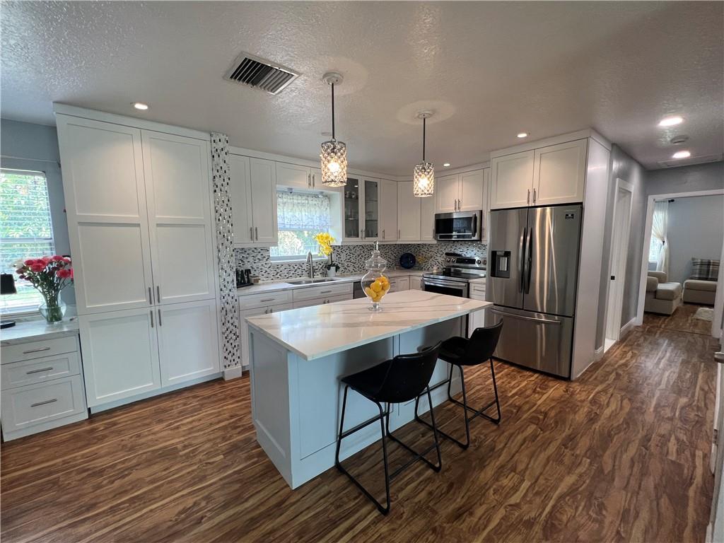 Lake Clarke Isle - Residential