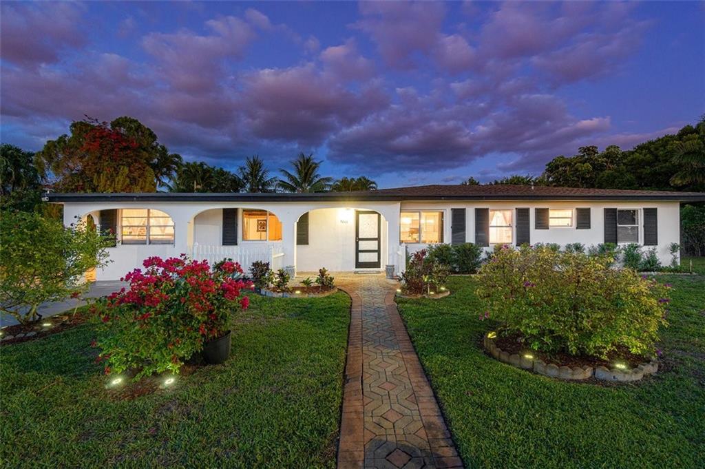 Lake Clarke Isle - Residential