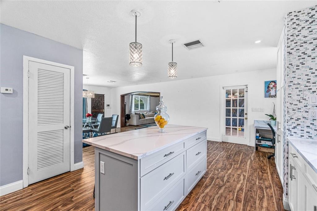 Lake Clarke Isle - Residential