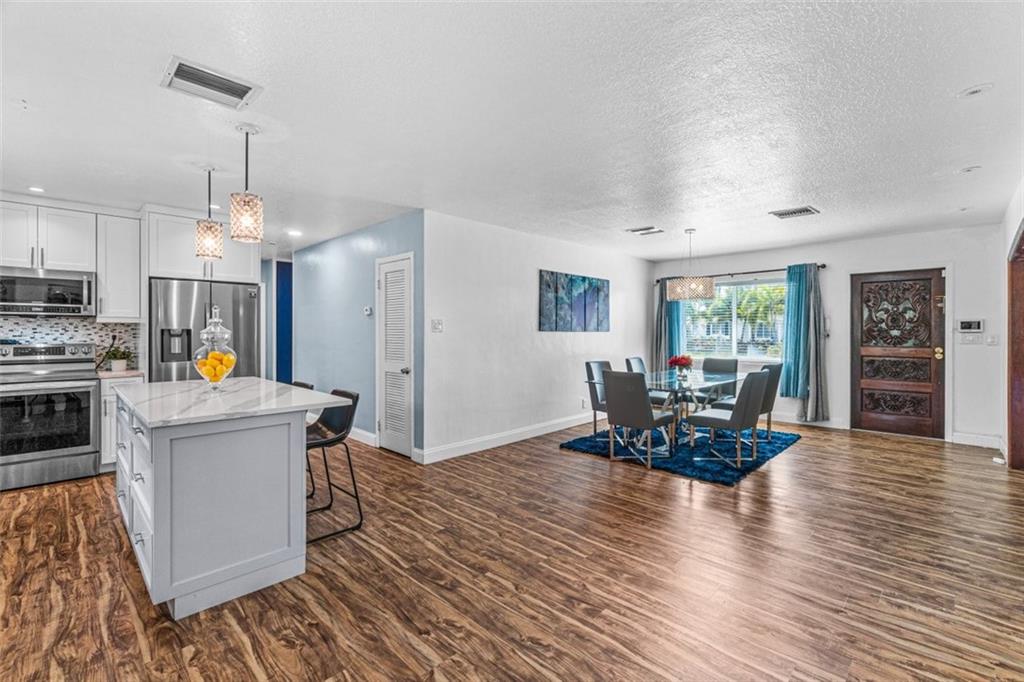 Lake Clarke Isle - Residential