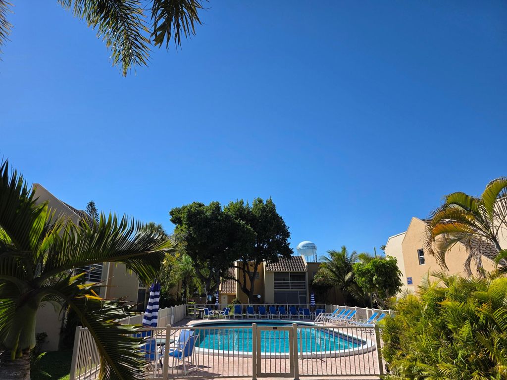 Photo of 959 SE 2nd Avenue #Apt 101, Deerfield Beach, FL 33441 (MLS # B26028282)