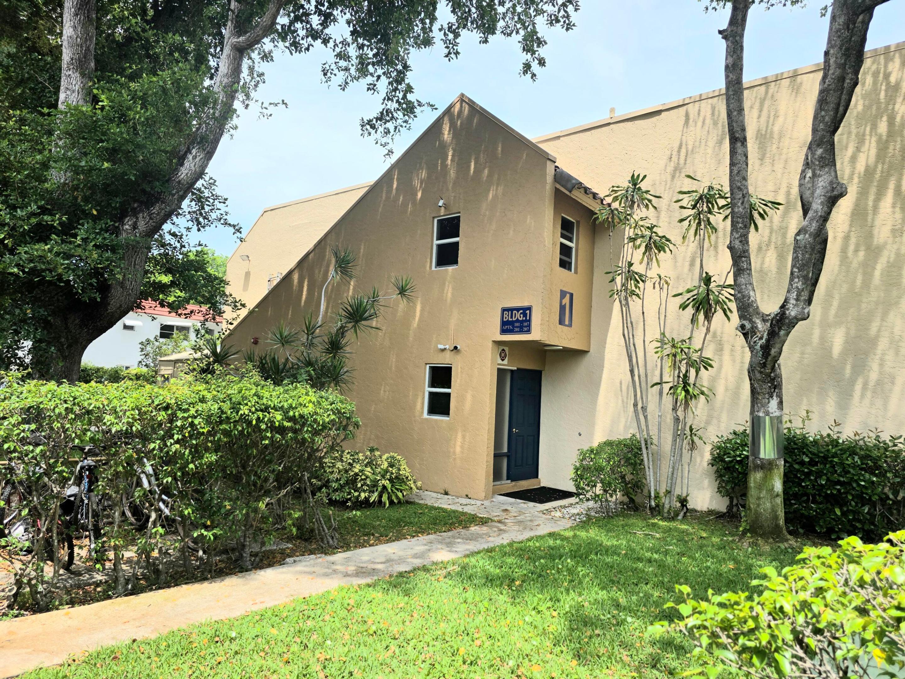 DEERFIELD PINES NORTH CONDO - Residential Lease