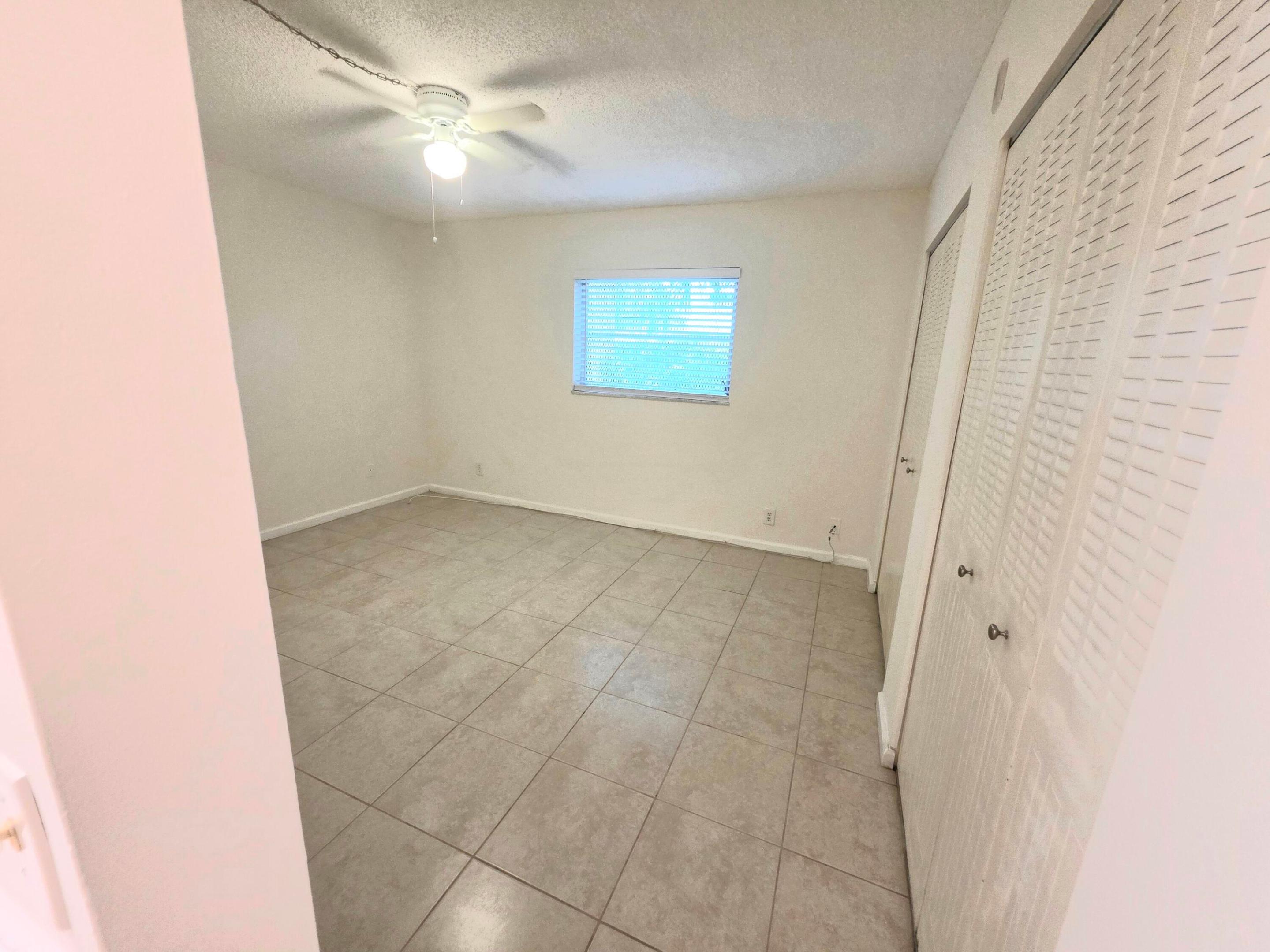 DEERFIELD PINES NORTH CONDO - Residential Lease