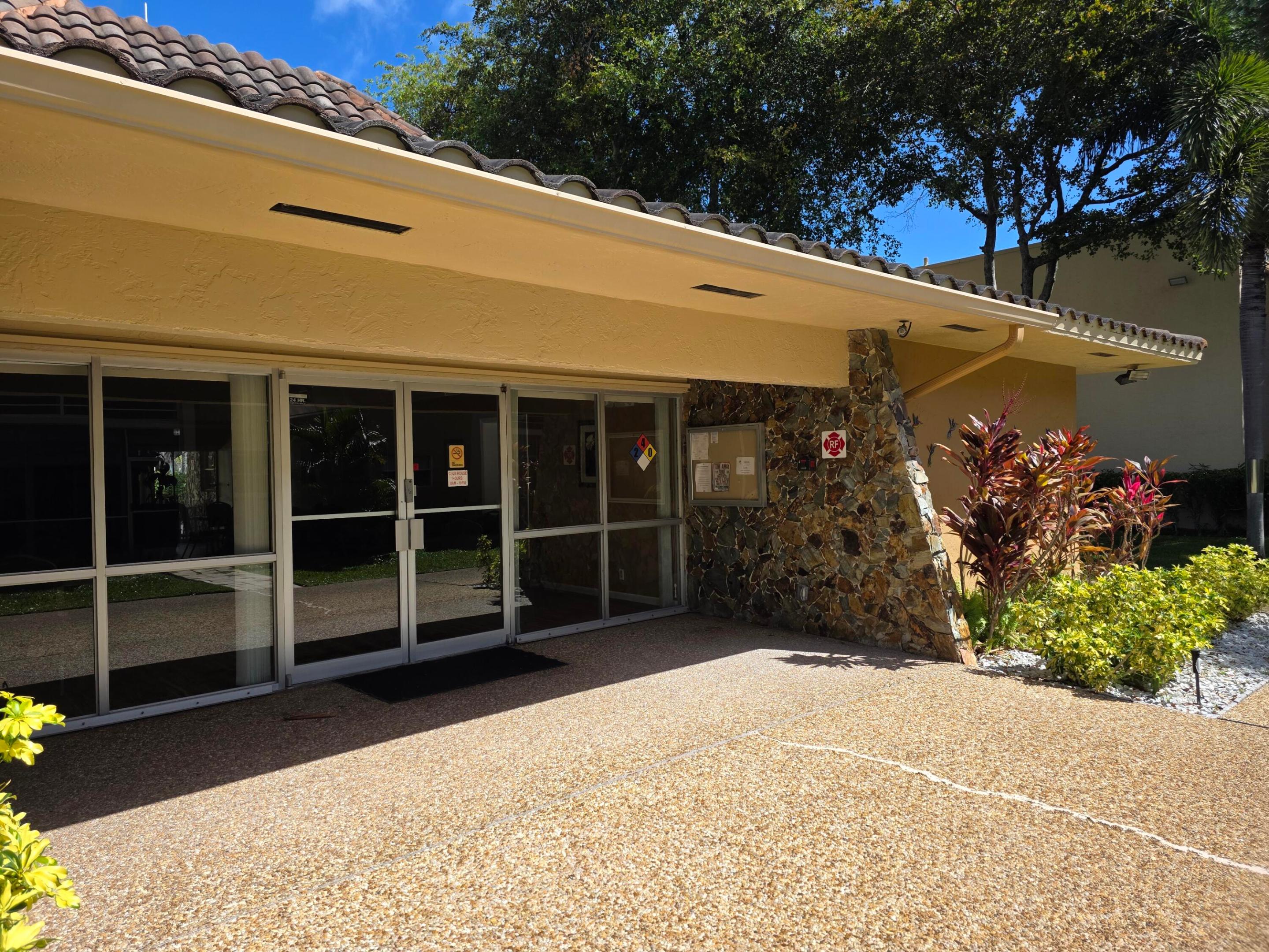 DEERFIELD PINES NORTH CONDO - Residential Lease