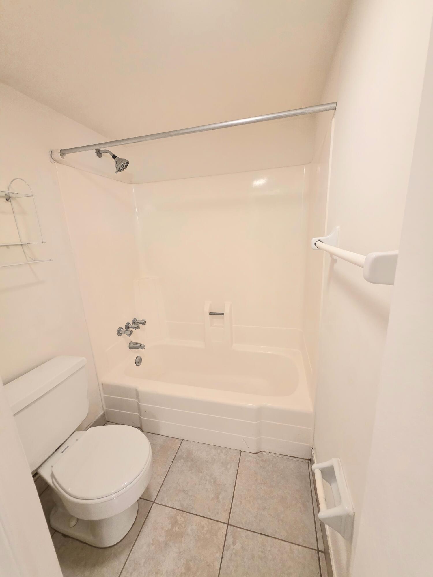 DEERFIELD PINES NORTH CONDO - Residential Lease