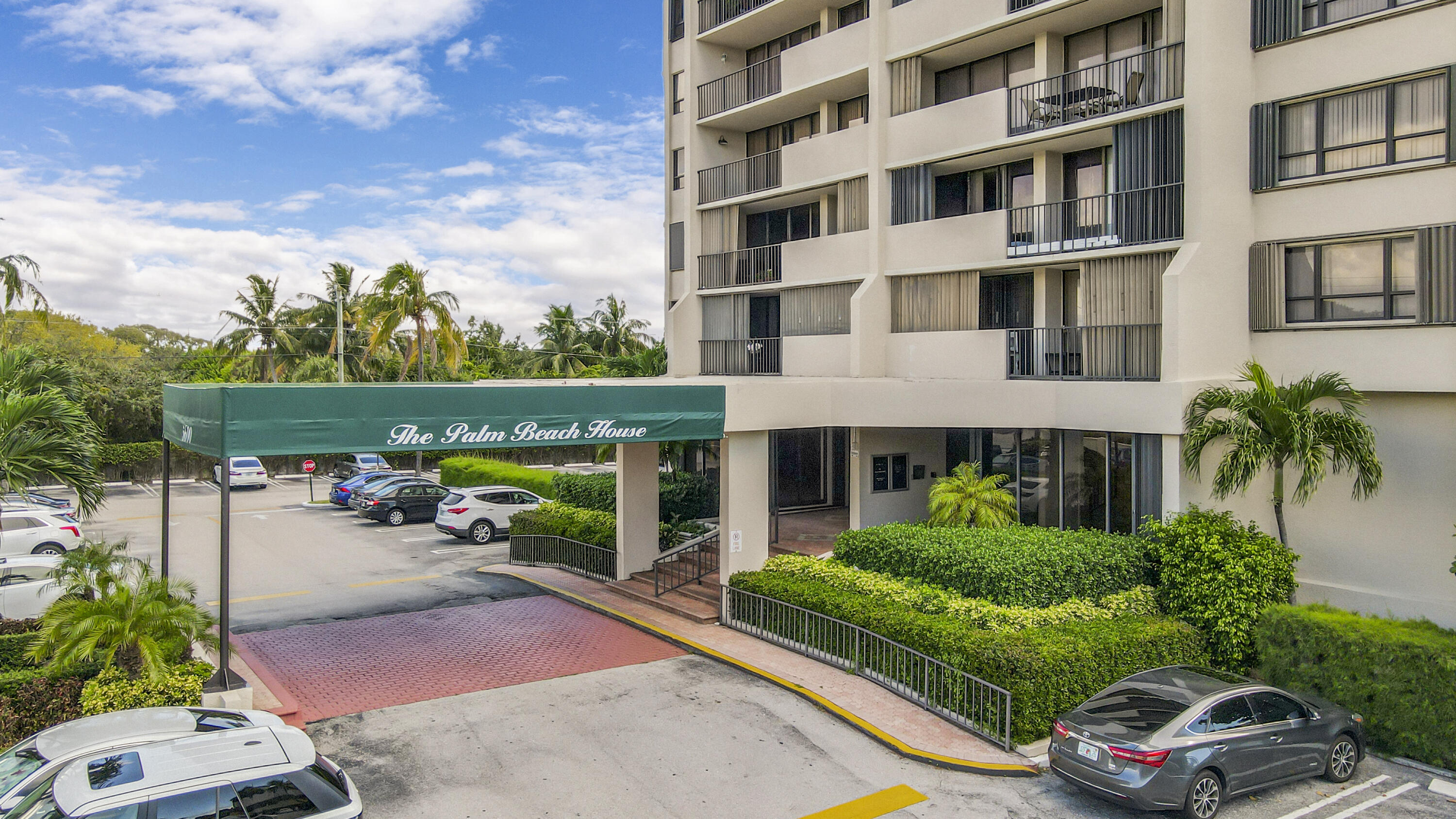 PALM BEACH HOUSE CONDO - Residential Lease