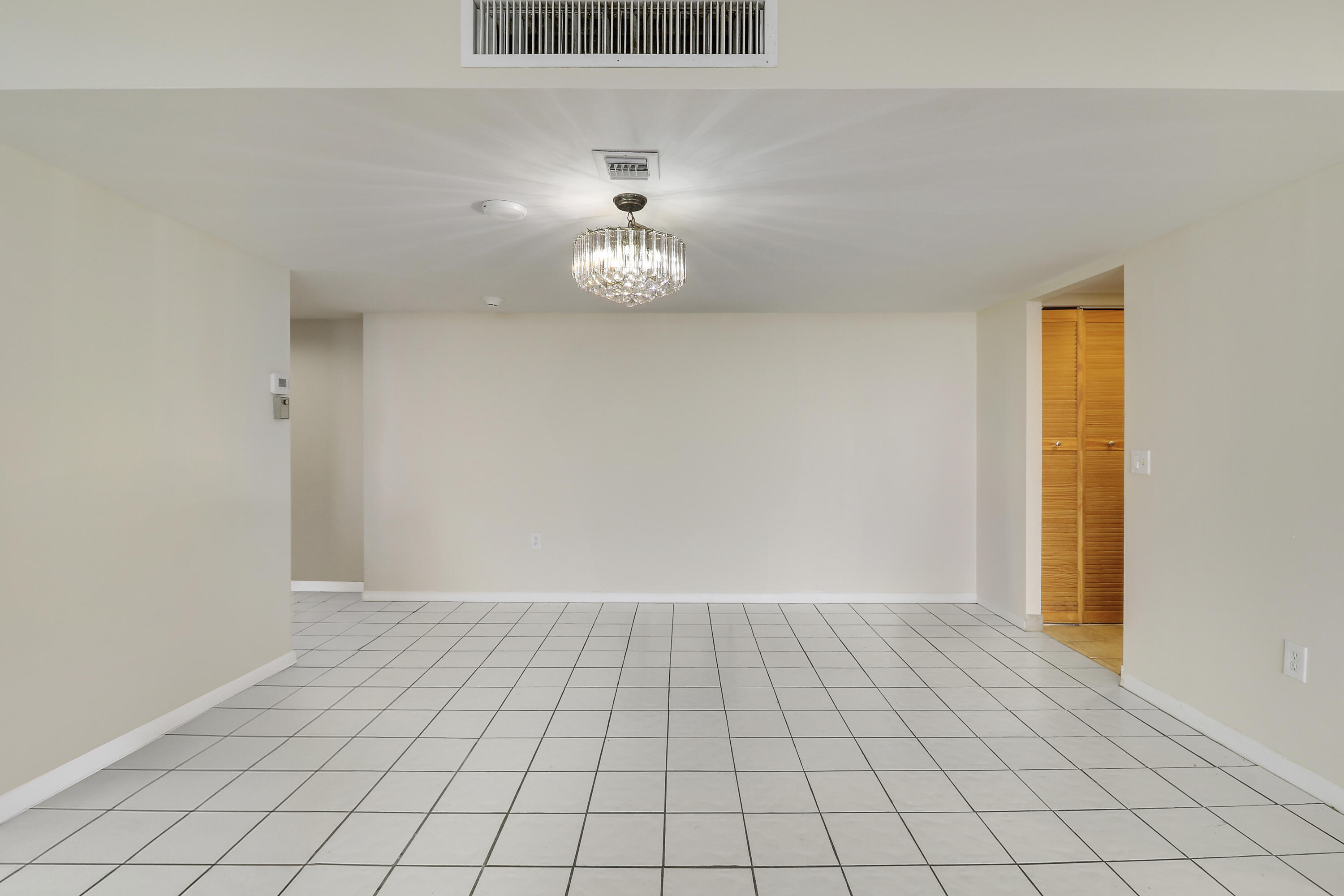 PALM BEACH HOUSE CONDO - Residential Lease