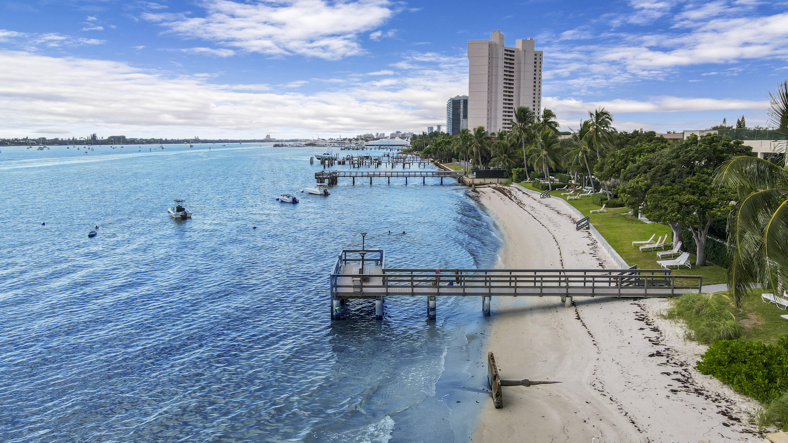 PALM BEACH HOUSE CONDO - Residential Lease