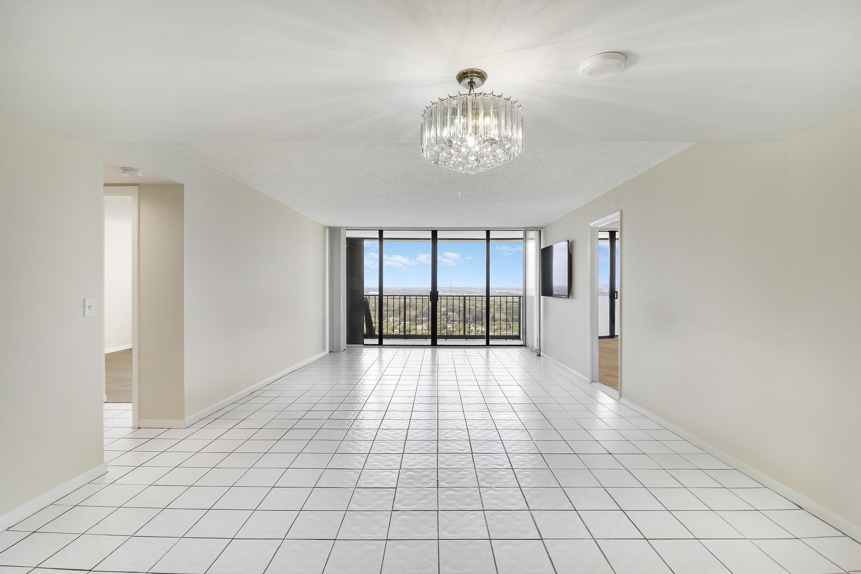 PALM BEACH HOUSE CONDO - Residential Lease
