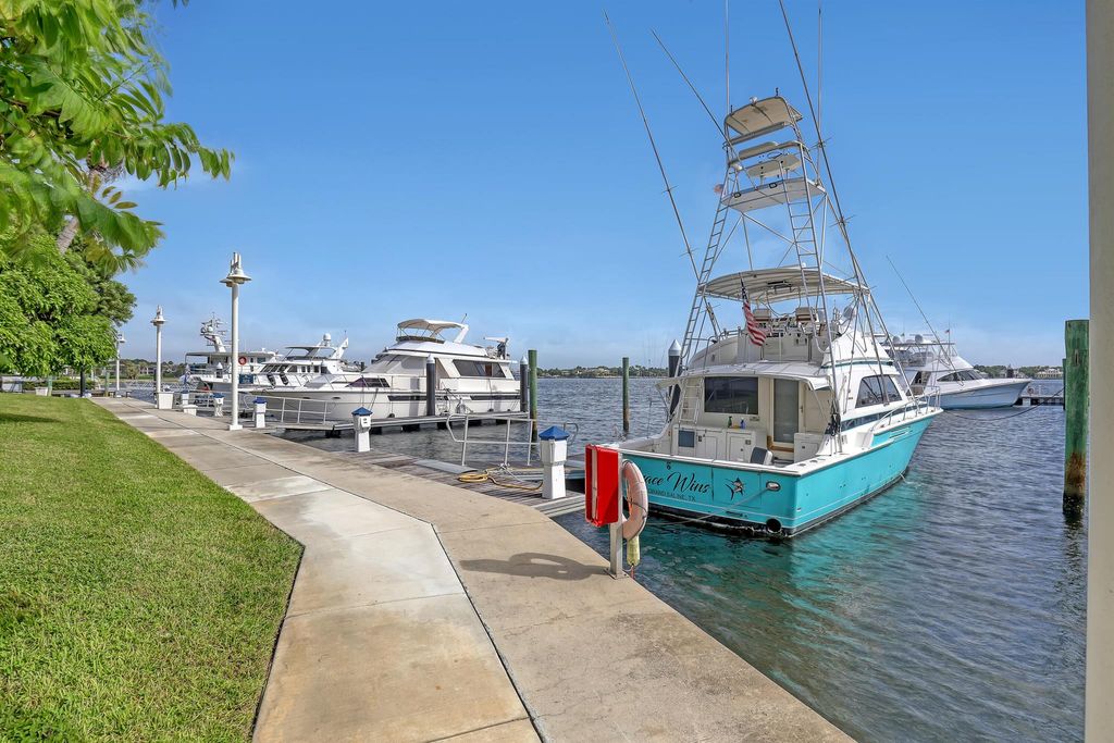 Photo of 1208 Marine Way W #501, North Palm Beach, FL 33408 (MLS # R11127889)