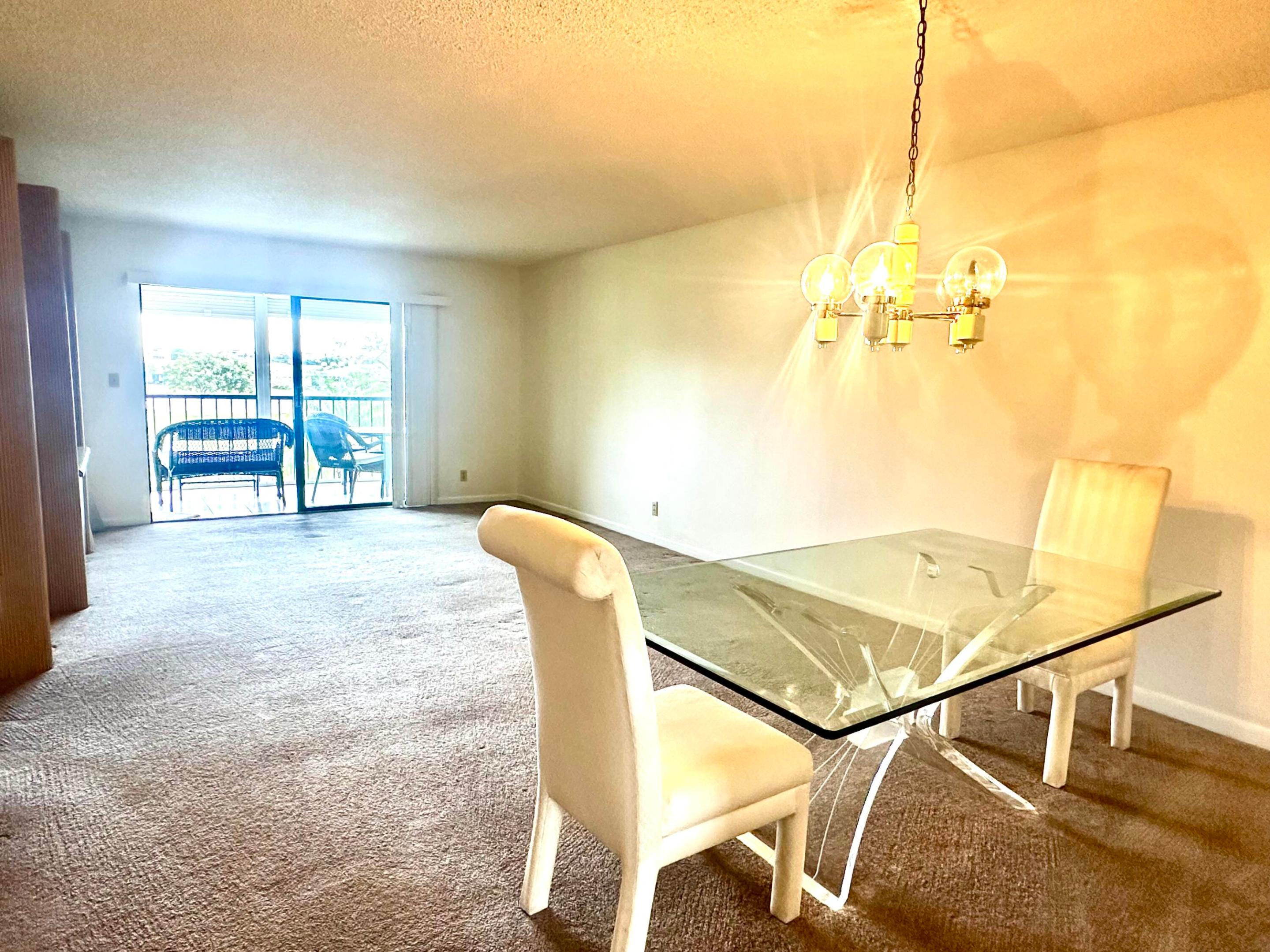 HUNTINGTON LAKES SEC THREE CONDOS - Residential
