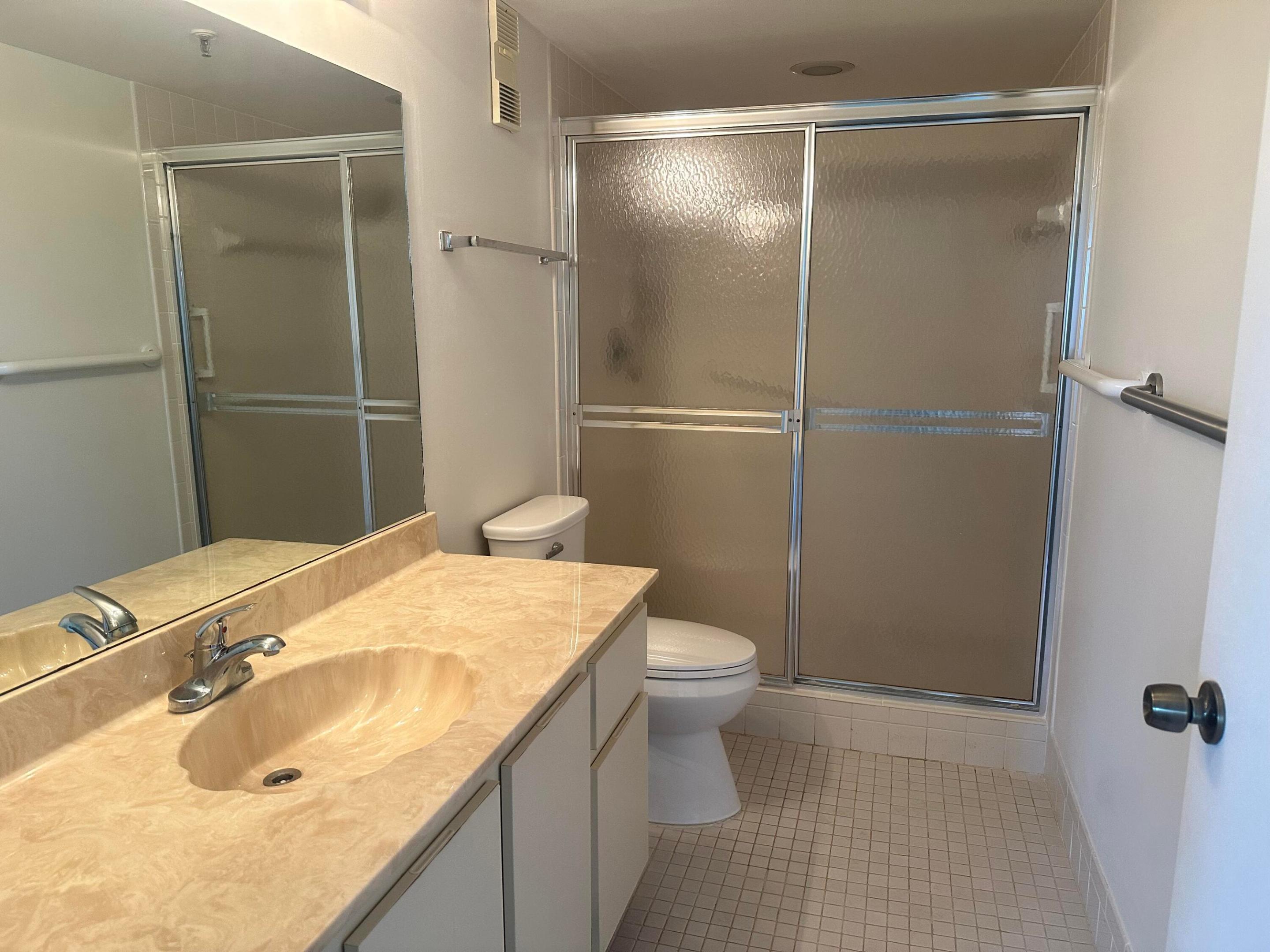 HUNTINGTON LAKES SEC THREE CONDOS - Residential