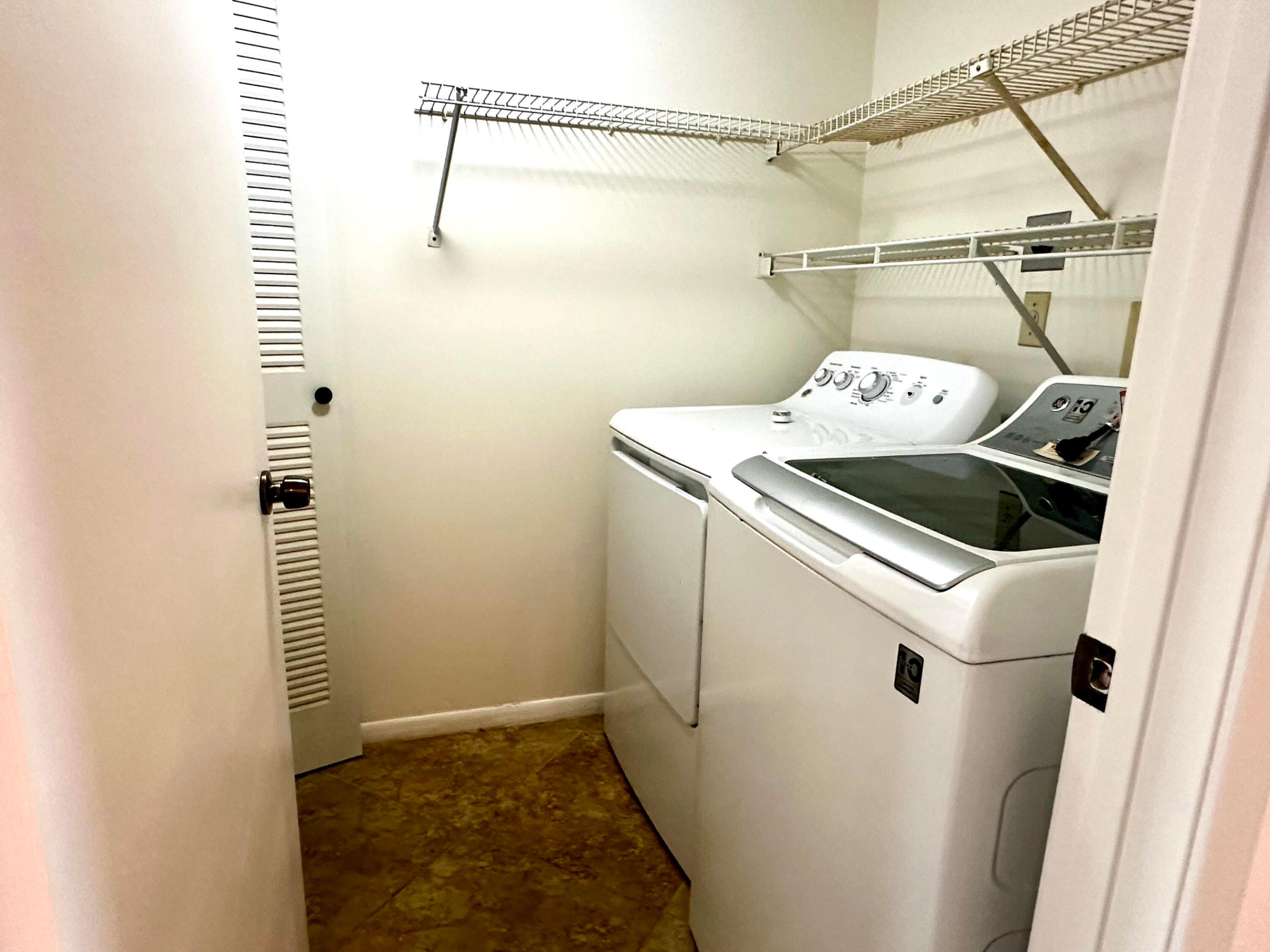 HUNTINGTON LAKES SEC THREE CONDOS - Residential