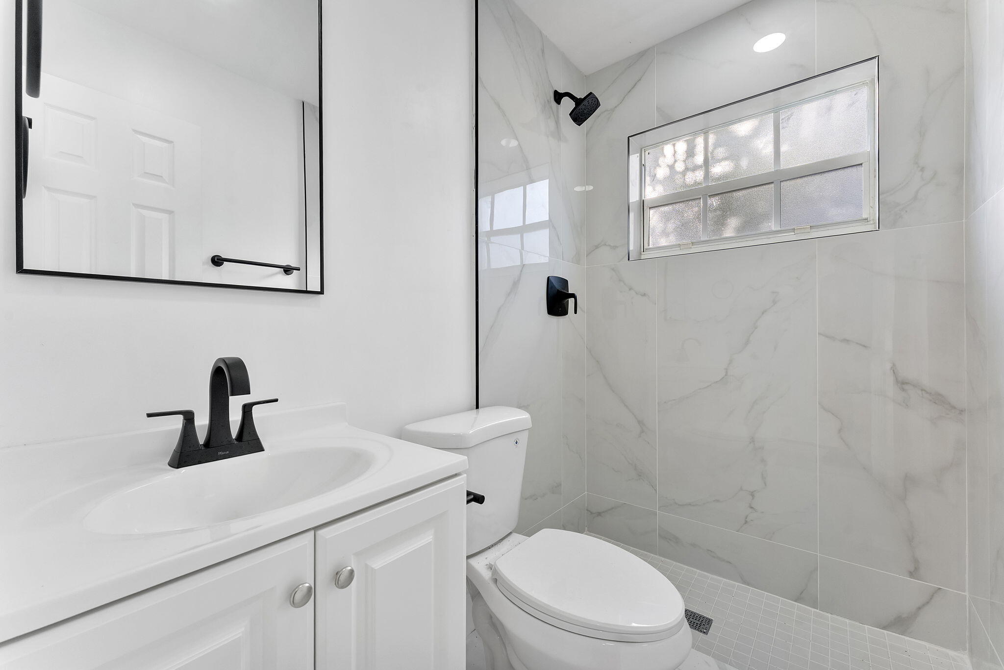 RIVERVIEW TERRACE - Residential Lease