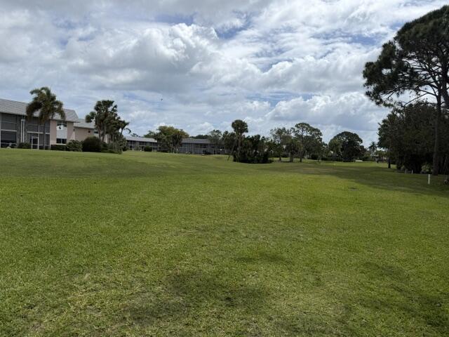 LITTLE CLUB - Residential