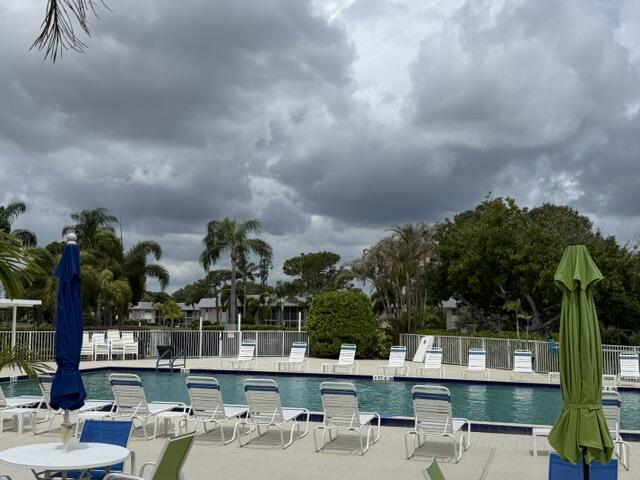 LITTLE CLUB - Residential