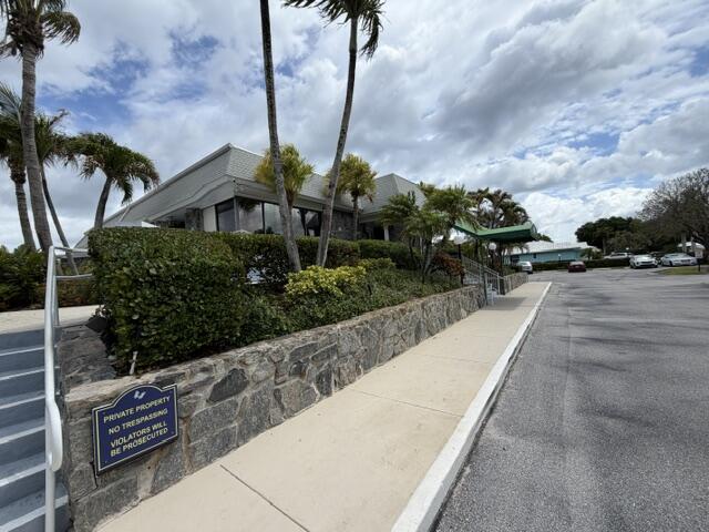 LITTLE CLUB - Residential