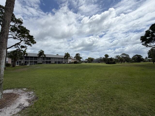 LITTLE CLUB - Residential