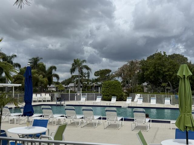 LITTLE CLUB - Residential
