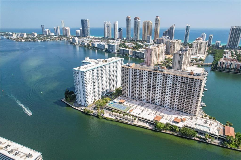 Winston Towers 700 Condo - Residential Lease