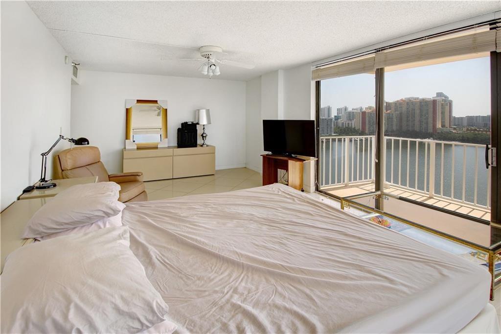 Winston Towers 700 Condo - Residential Lease