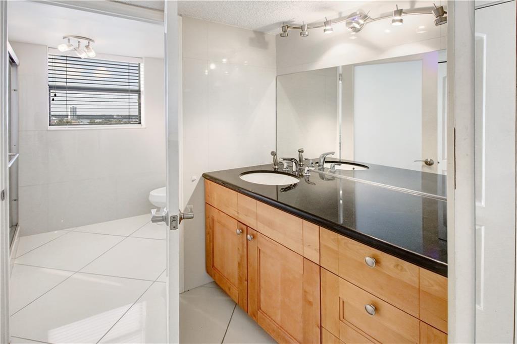 Winston Towers 700 Condo - Residential Lease