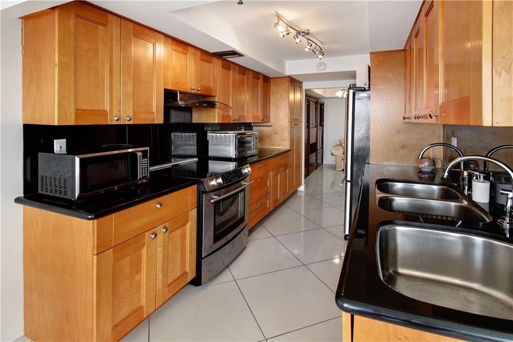Winston Towers 700 Condo - Residential Lease