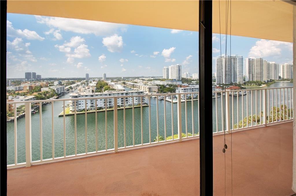Winston Towers 700 Condo - Residential Lease