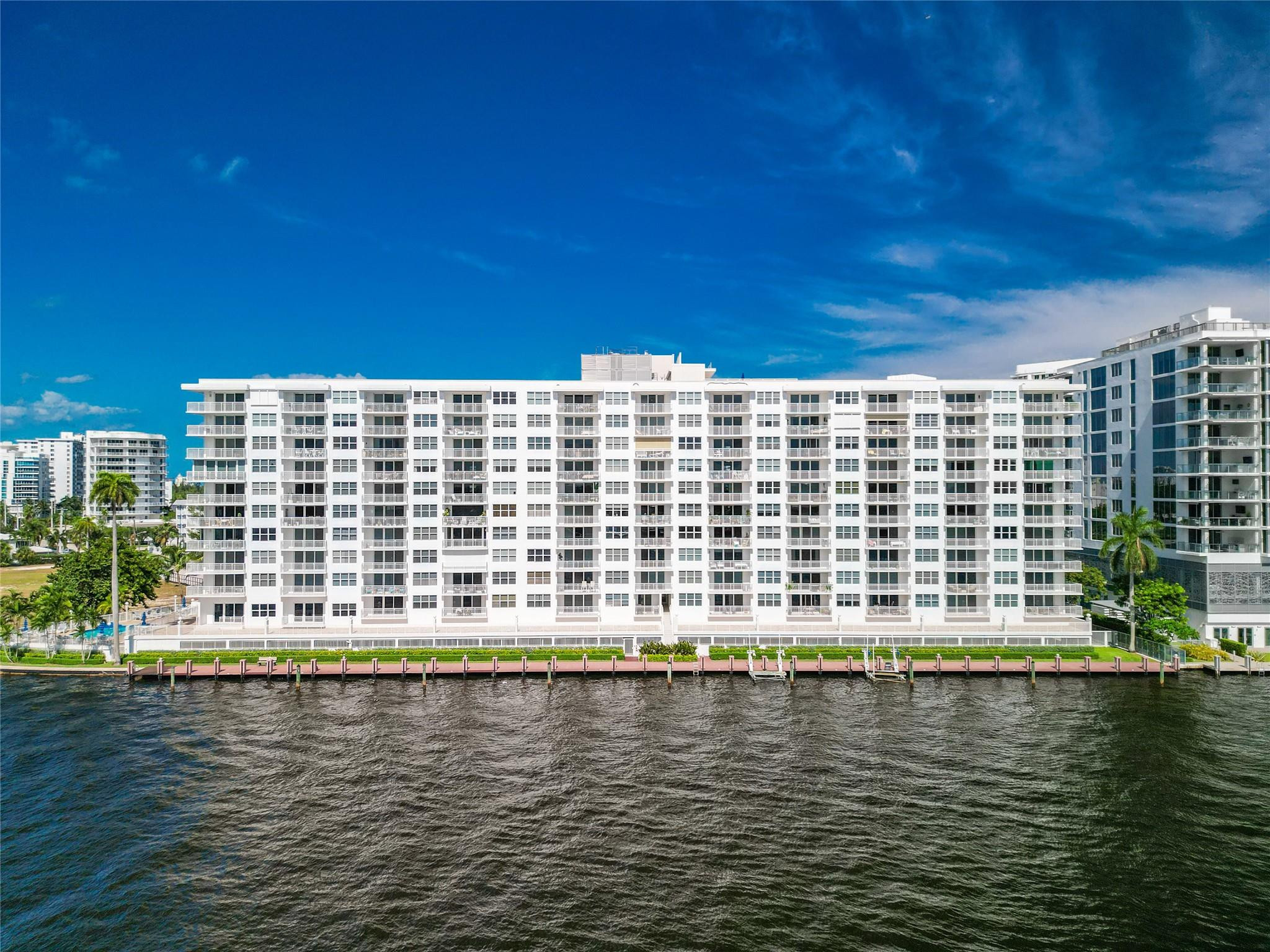 Bayshore Towers - Residential