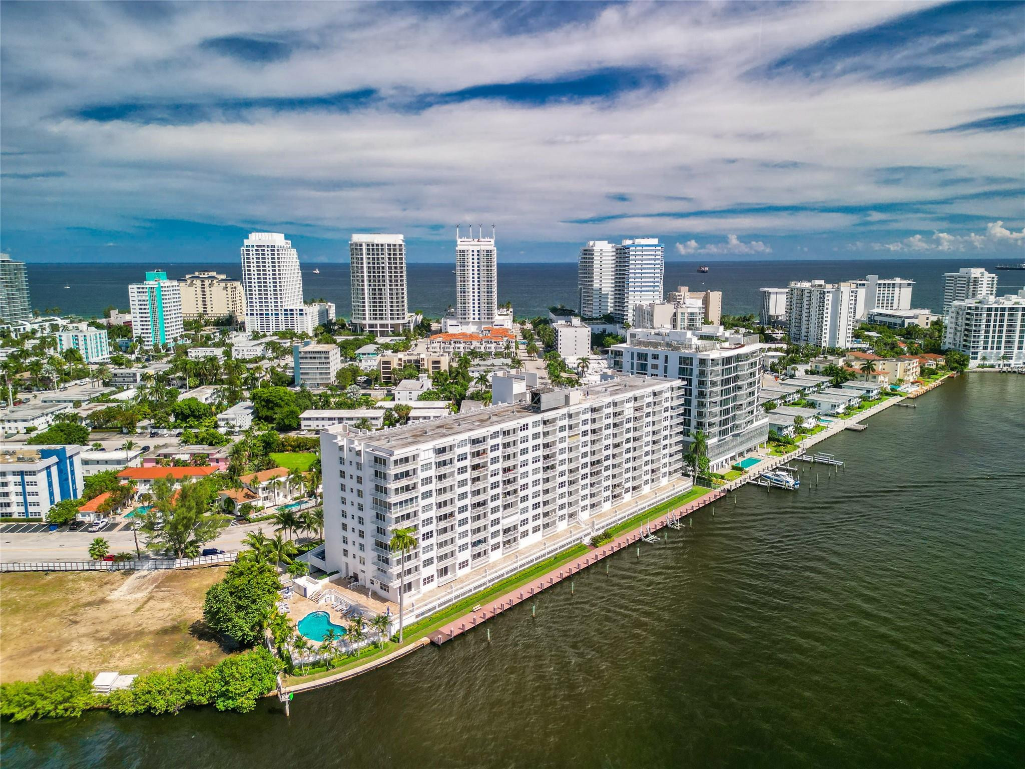 Bayshore Towers - Residential