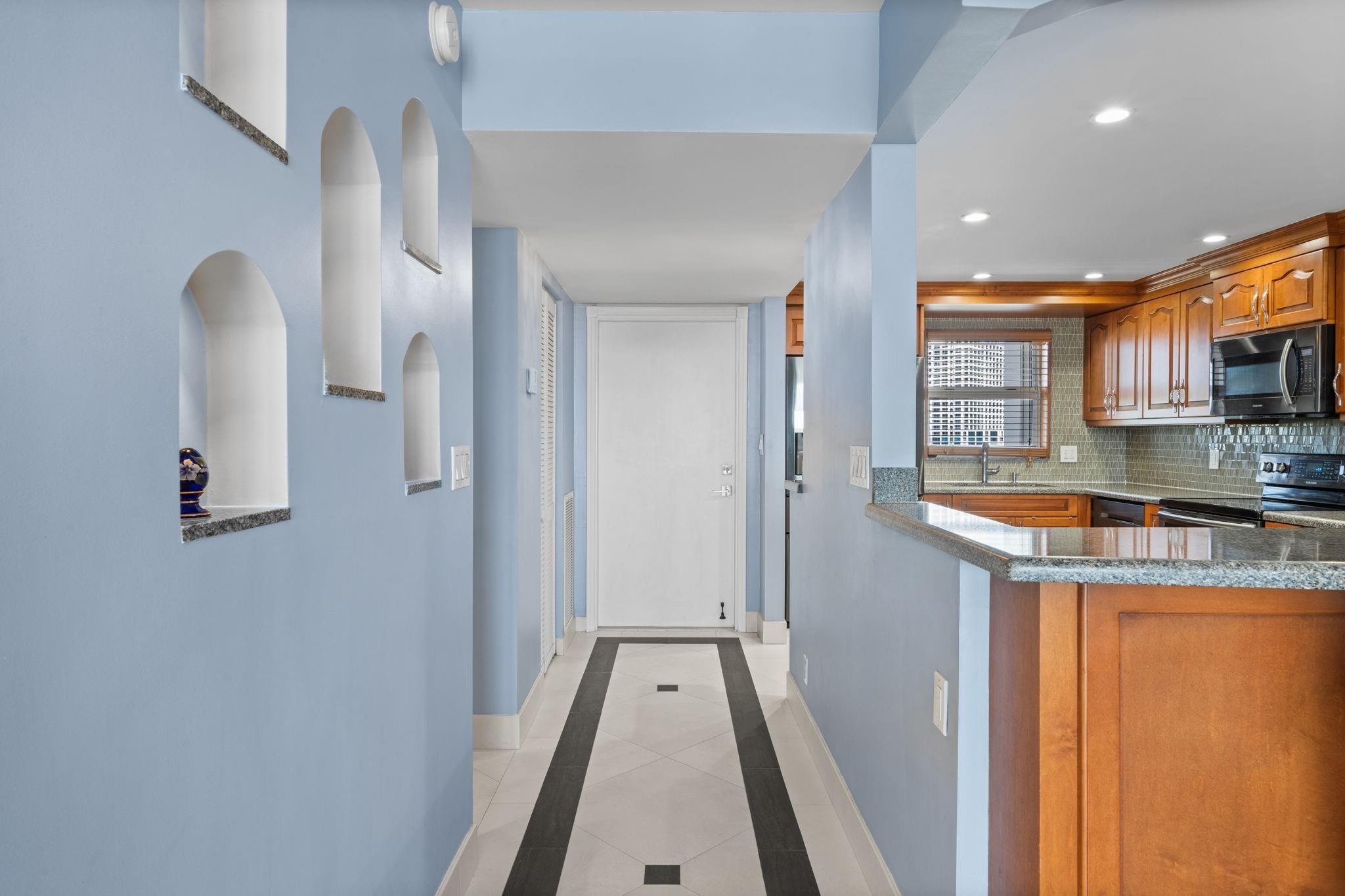 Bayshore Towers - Residential