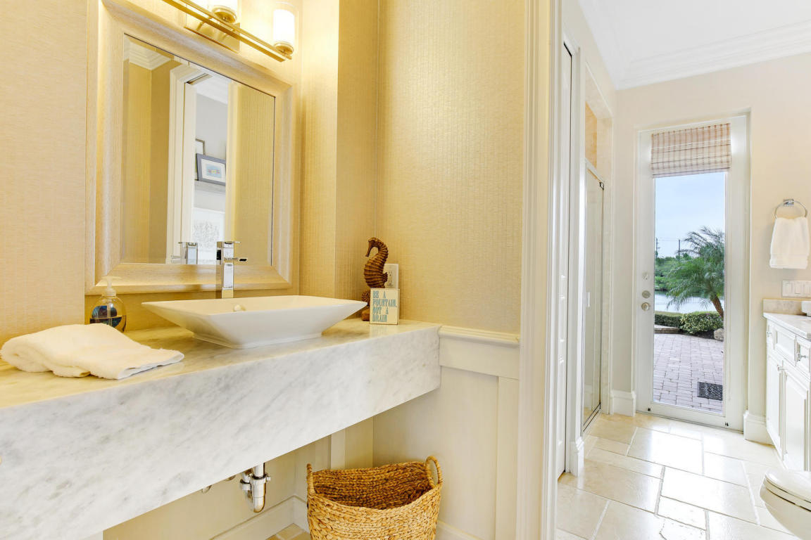 Islands of Jupiter - Residential