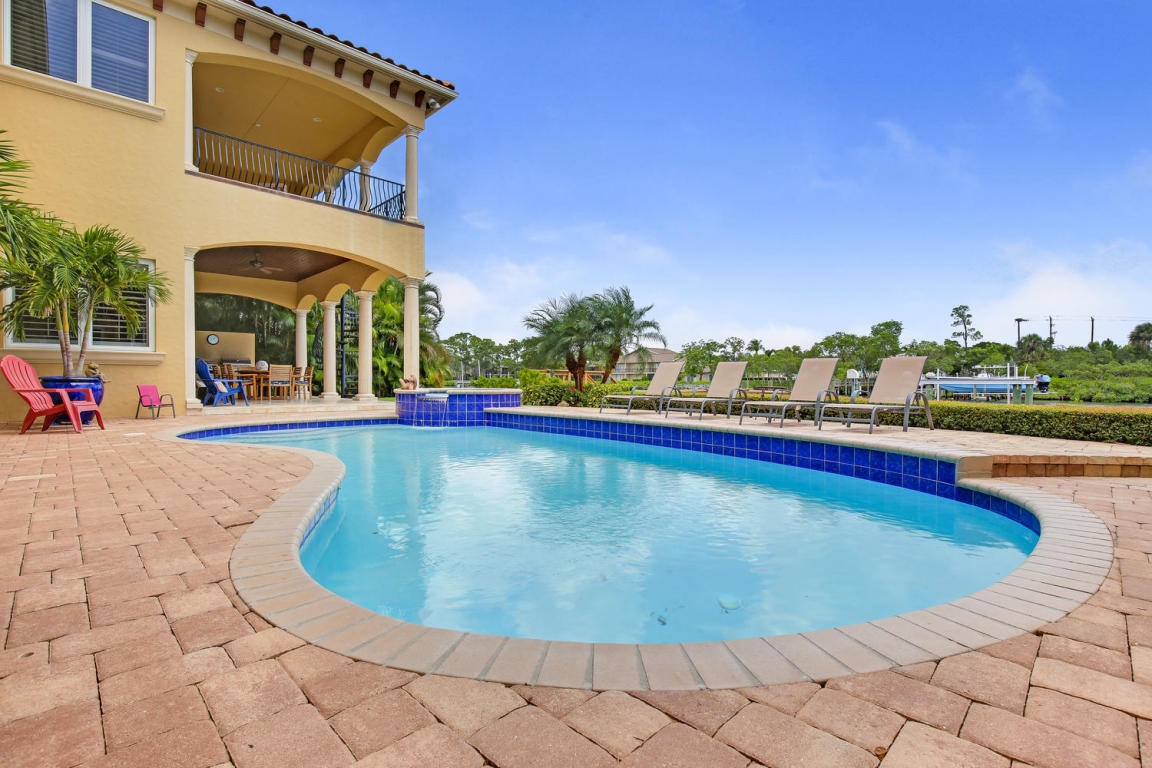 Islands of Jupiter - Residential