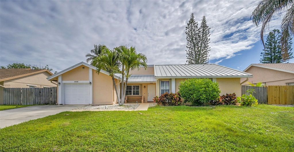 Photo of 1046 NW 10th Street, Boynton Beach, FL 33426 (MLS # F10491337)