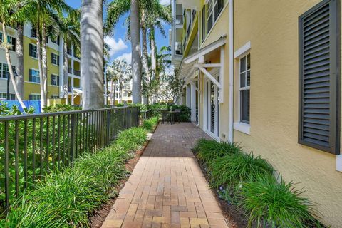 Condominium in Delray Beach FL 226 Latitude Circle Cir 24.jpg