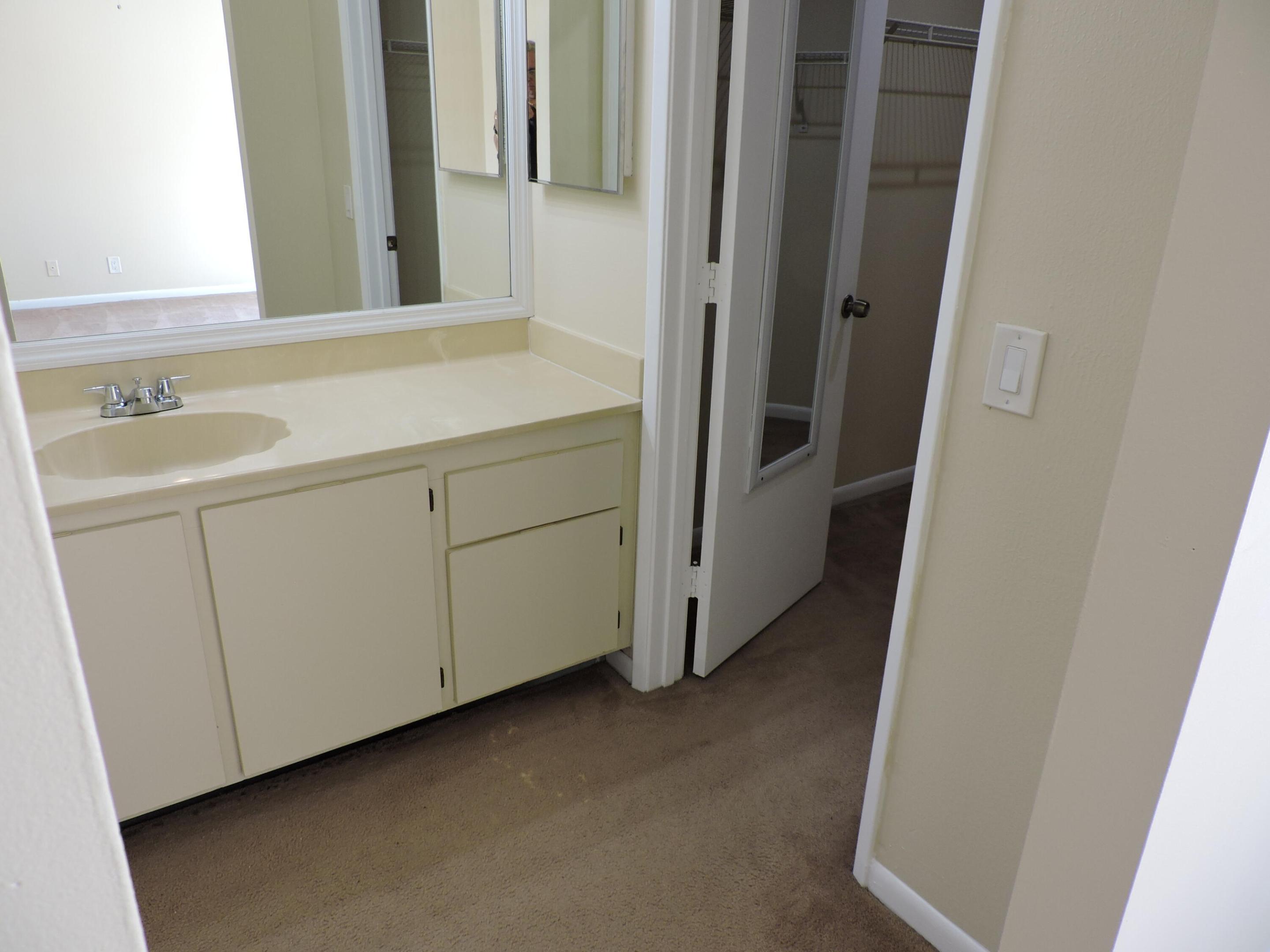 RIVERWALK 2 - Residential Lease